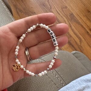 Little words project mommy bead bracelet size MD/L NIB